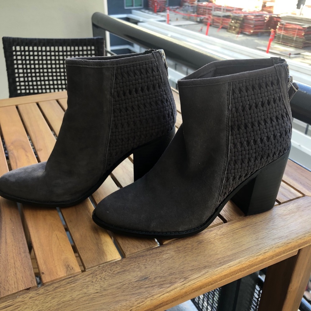 Steve Madden Booties size 8